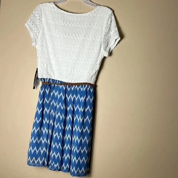 Coastal cowgirl white ,blue belted cap sleeve dress with crochet top and chevron - Picture 11 of 14